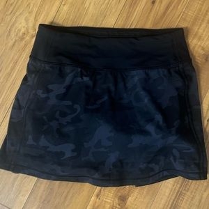 Lululemon Black Camouflage Tennis Skirt 2 Pace Rival